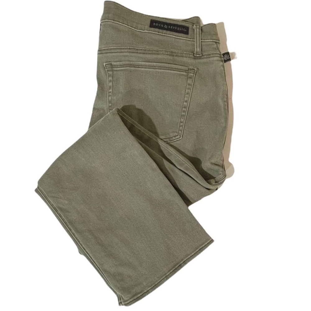 Rock & Republic Women's Green Colored Kendal Jeans Size 16 Cotton Blend